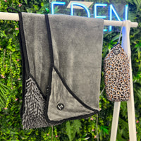 Steel Leopard - Dog Towel + Carry Bag - 95noo5