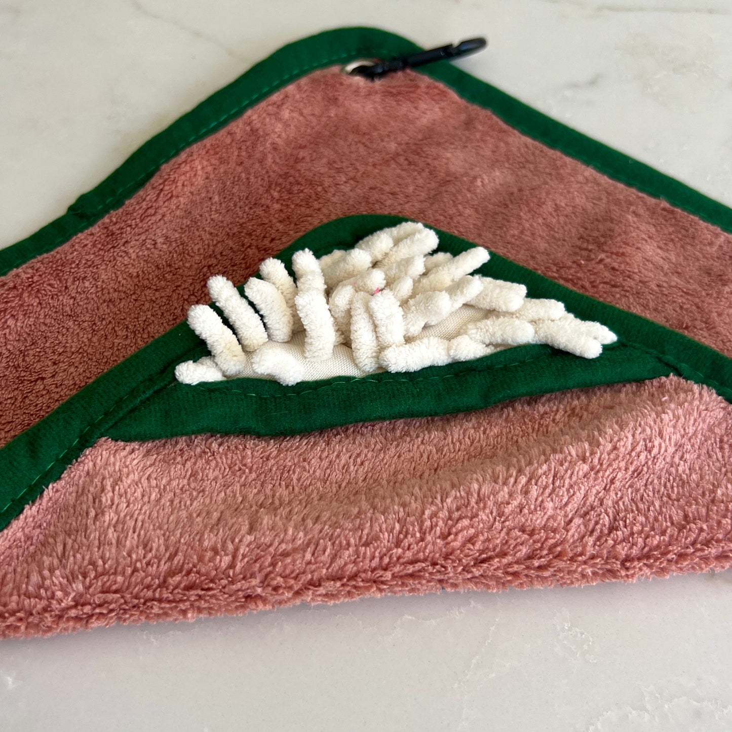 Mini Dog Towel + Clip, Dusty Pink & Green - 95noo5