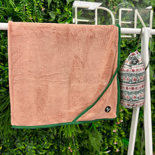 Bella's Jumper Dog Towel - 95noo5